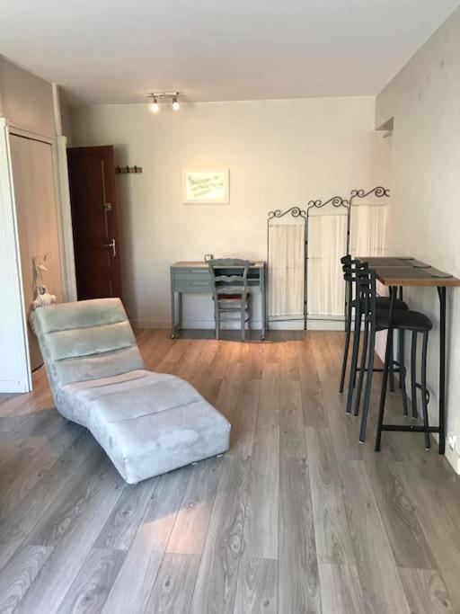 Ferienwohnung Chez-Sixtine Albon Exterior foto